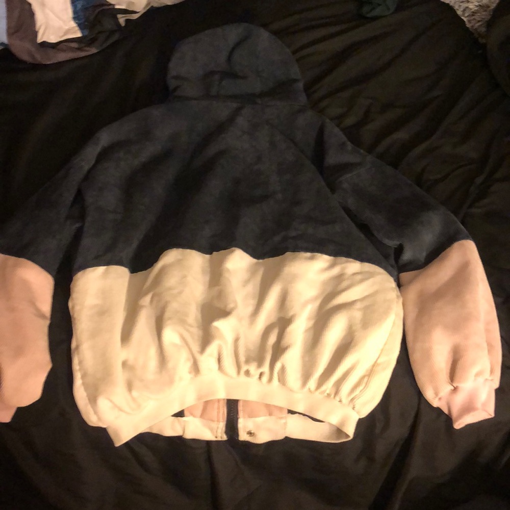 Color block jacket. - Picture 2 of 2